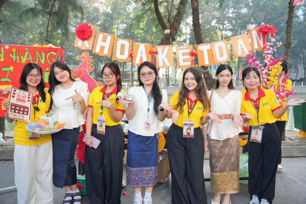 Ngay_hoi_SV_QT